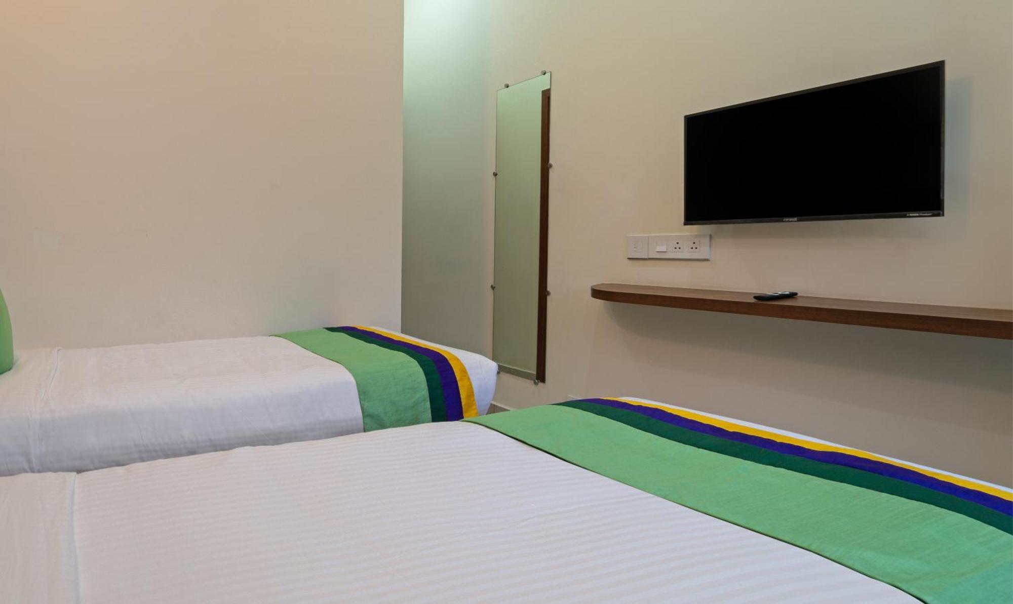 Itsy Hotels Avani Stays, Vyttila, Kochi Exterior photo