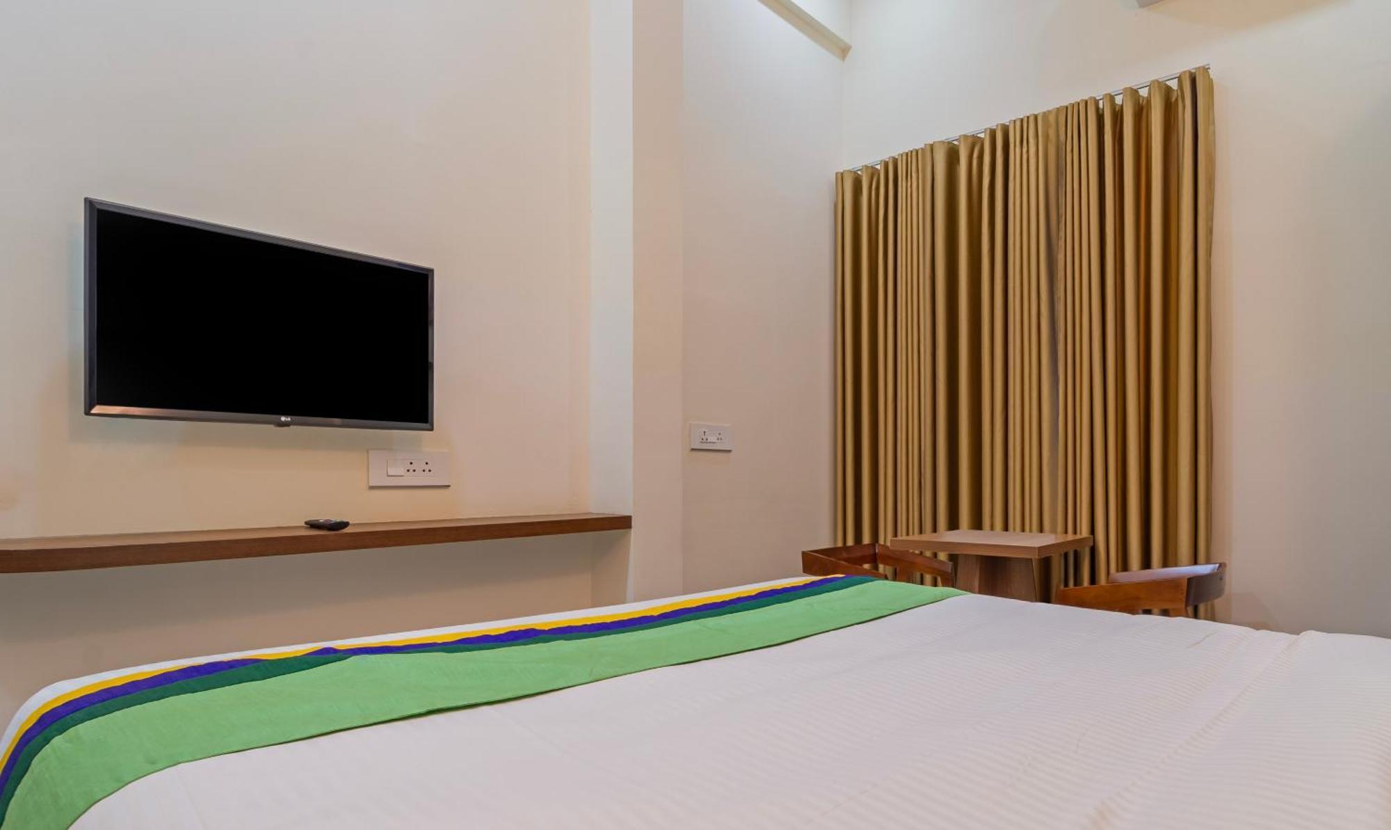 Itsy Hotels Avani Stays, Vyttila, Kochi Exterior photo