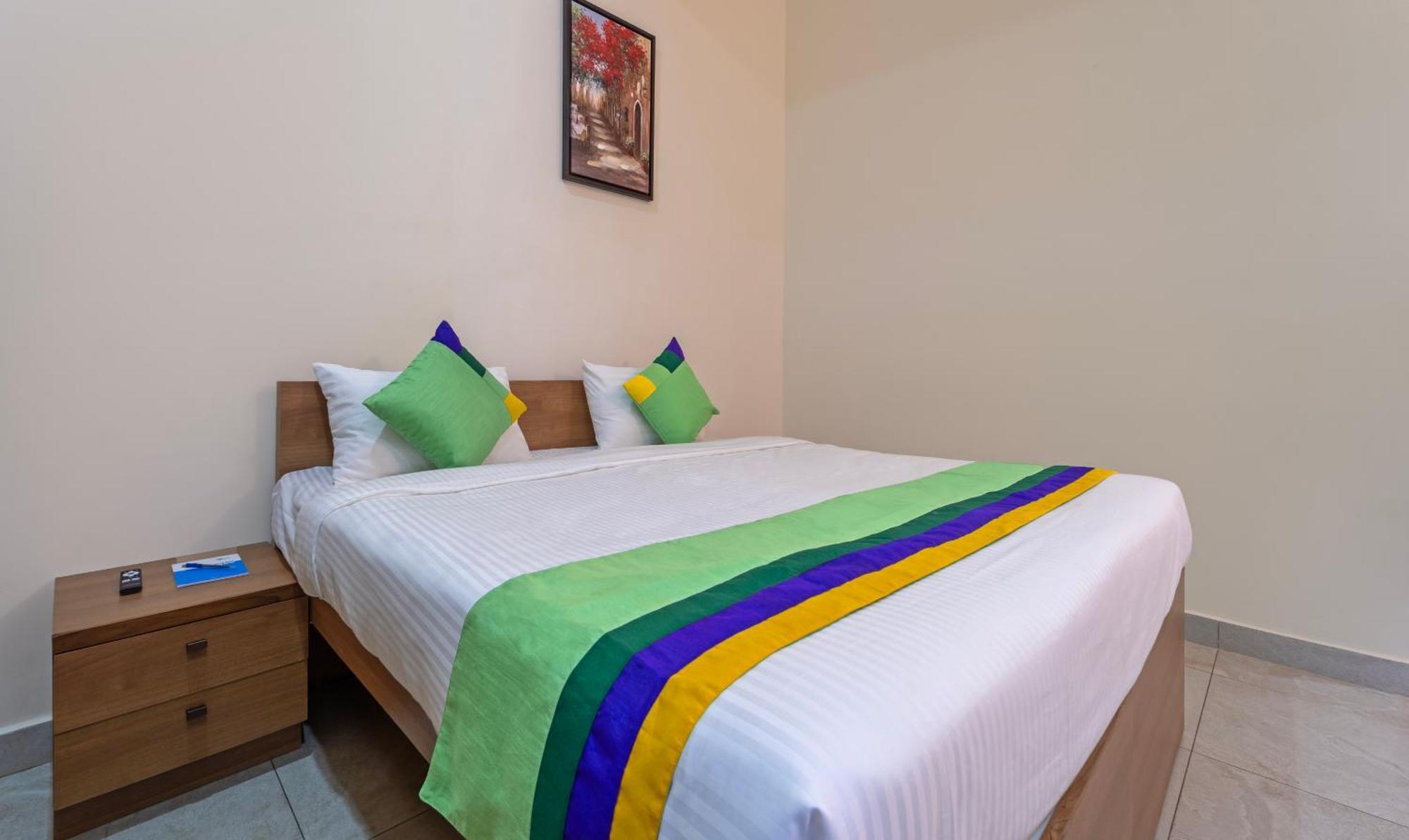 Itsy Hotels Avani Stays, Vyttila, Kochi Exterior photo