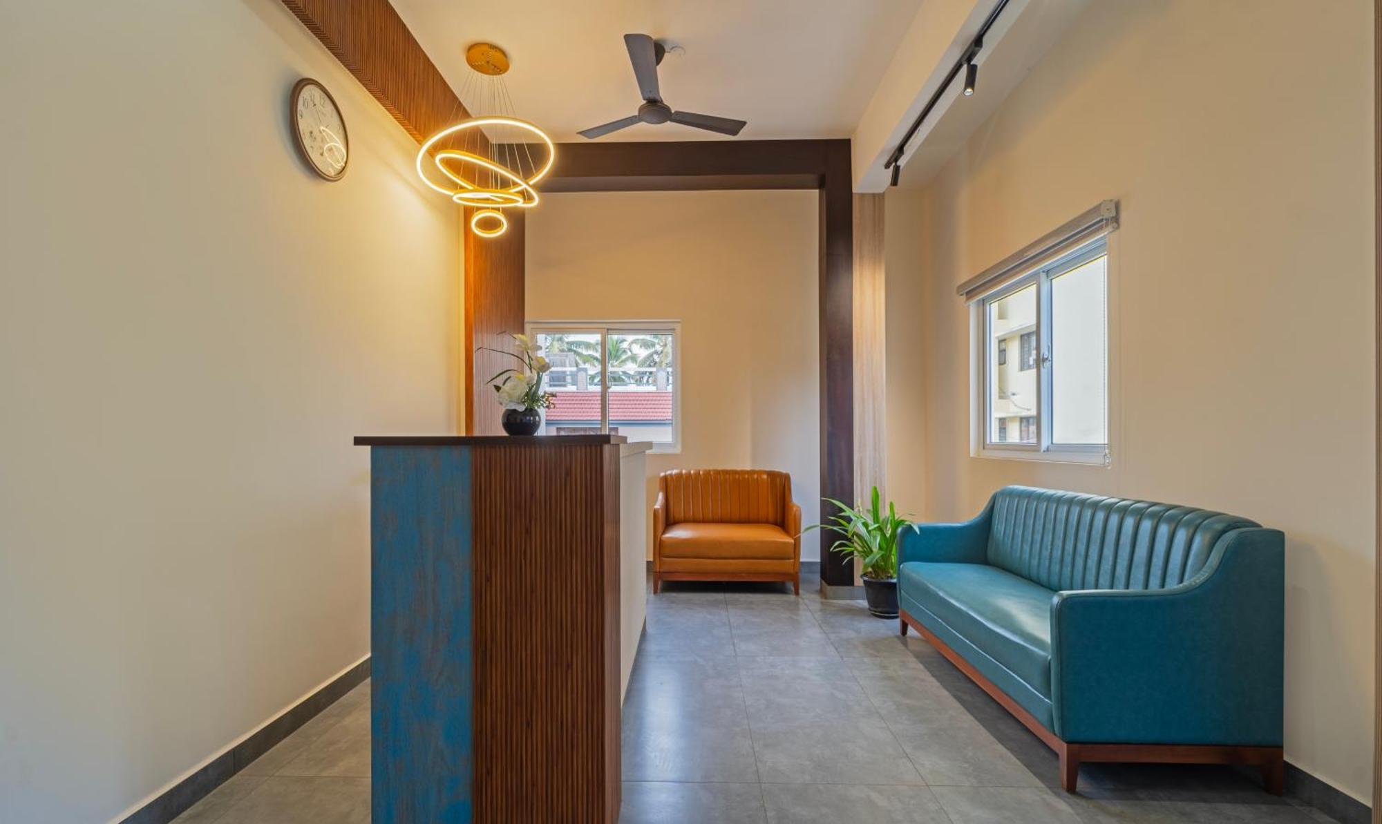 Itsy Hotels Avani Stays, Vyttila, Kochi Exterior photo