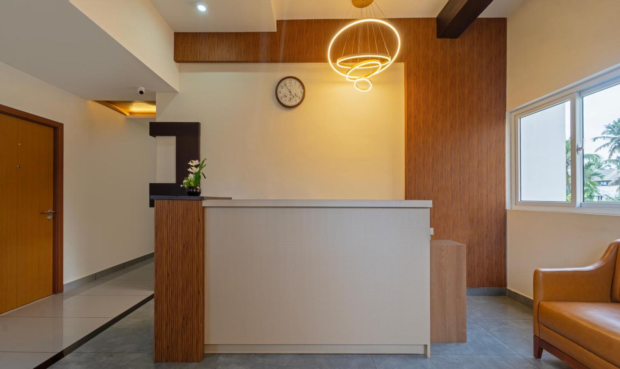 Itsy Hotels Avani Stays, Vyttila, Kochi Exterior photo